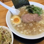 ラーメンショップ椿 - ラーメン（セット）650円