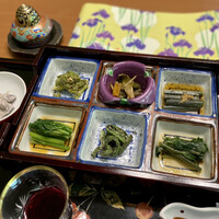 玉貴 - 月山の恵み色々 煮物お浸し盛り合わせ