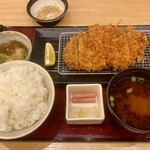 とんかつ 新宿さぼてん - Sabo RED 厚切り150g ロースかつ御膳のご飯大盛り