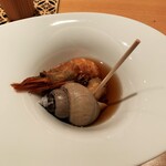 SOTO - ⑬バイ貝、ガス海老。