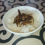 島らーめん食堂 太陽亭 - 白めしに手作り昆布の佃煮を乗っけて