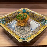 すし処 みや古分店 - 雲丹と江戸前蛤　酢味噌と蕨の胡麻和え
                    