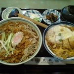 麺処 更科 - 大たぬき蕎麦+カツ丼