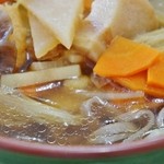 銀山茶屋 - 「けんちん汁そば(温)」下側を撮影です(10/11UP)