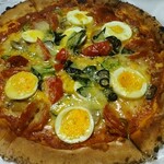 マガリヤマ 旨味工房 - ミックスピザ+チーズ増