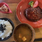 家庭料理 扇屋 - 松阪牛のハンバーグ定食