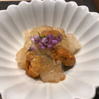 すし昇 - これはもう伊勢海老の沖漬け温石５日寝かしたといってもぷりっと感は確りしつつも、旨味はたっぷりと！そして生姜ジュレとの相性も抜群です♪いつも通り頭から飛ばしてくるのが昇平流かと！