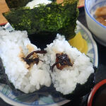 あすなろ	 - おにぎりは2つ。デフォルトで梅と昆布ひとつづつだったミャ