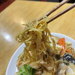 ニーハオ - 五目あんかけ焼きソバ麺リフト