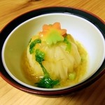日本料理 にじ - 射込み菊花蕪　菊花餡掛け