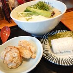 博多鶏ソバ 華味鳥 - 