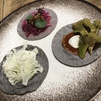 Conico - ３種類のタコス。