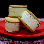 ラニーチーズ - レーズンバターチーズサンド(5個 1,750円)