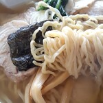 三平食堂 - もちもちっとした自家製中太麺♪