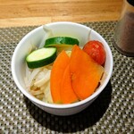 生粋 花のれん - 温野菜350円税込。