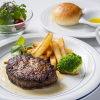 熟成牛100％のハンバーグ