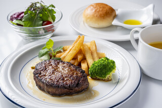 Porter House Steak & Grill - 100% Aged Meat Hamburg Steak