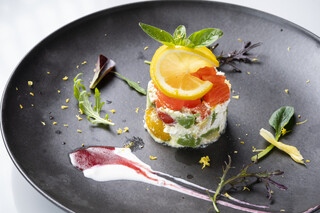 Porter House Steak & Grill - Shinshu Salmon Tartare