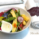 ル・カフェ・ヴィー - フルーツトマトのサラダ