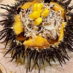 鮨 心白 - 気仙沼の白雲丹に毛蟹とコーンと生海苔を和えました　とんでもない旨さです