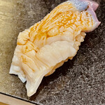 鮨 心白 - 北寄貝は身が厚くて甘くて・・・鮮度命の貝なのにこんなに美味しいのが東京で食べられるとは驚きです