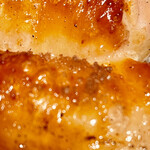 オオクサ - パリパリに焼き上げた皮目がメイラード反応のお手本のような色をしています