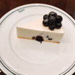 パパス カフェ - ブルーベリーのレアチーズケーキ