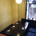 Torinabe Maruni - 【小宴向き】窓際側の掘りごたつ席が人気です