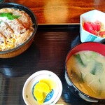 サンごはん - 【2021.6.7(月)】かつ丼(並盛)880円