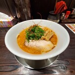 Niboshi Seimenjo - 濃厚海老味噌中華そば
                        800円