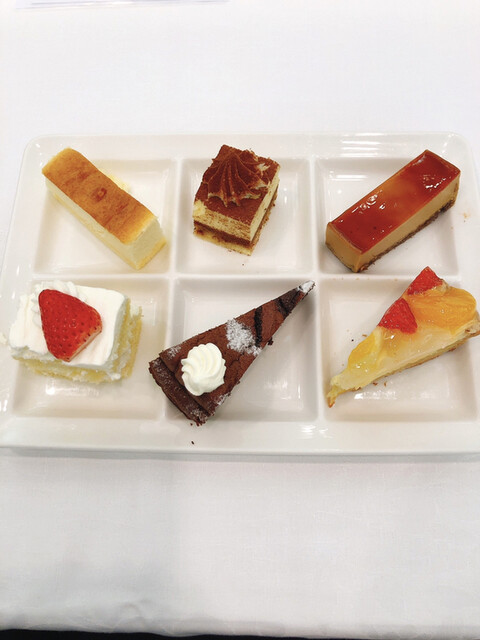 人気のケーキバイキング By R レストラン モソロ Restaurant Mosoro 旧店名 シャングリ ラ 松江 フレンチ 食べログ 人気のケーキバイキング By R レストラン モソロ Restaurant Mosoro 旧店名 シャングリ ラ 松江 フレンチ 食べログ