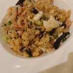 中国飯店 富麗華 - オリーブとエシャロットのチャーハン。