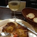 洋食 三浦亭 - 白ワインで