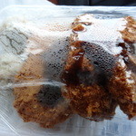 辻肉店 - 揚げ立てコロッケと焼売