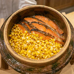 富小路 やま岸 - とうもろこしと鮭の混ぜご飯