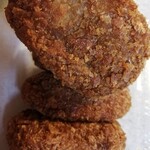 お肉屋さんのお惣菜場 ギューズプラス - 