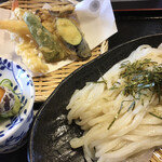 うどん処 本峯 - 天ざるうどん