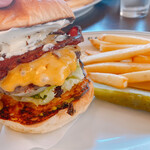 ファイヤーハウス - ベーコンチーズバーガー