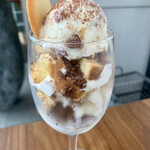 シーツーカフェ - 【6月限定】ラムレーズンパフェ