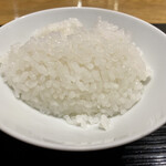 食堂こなん - 土鍋ご飯
      一膳目