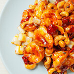 Stir-fried shrimp and peanuts