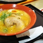 Ebitonkotsu Ramen Haruki - えび塩豚骨730円