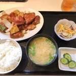 なかうらわ食堂 - 黒酢酢豚 ごはん小 950円