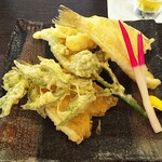 風凛/TABELBA - うどと鱚の天麩羅（￥８００）