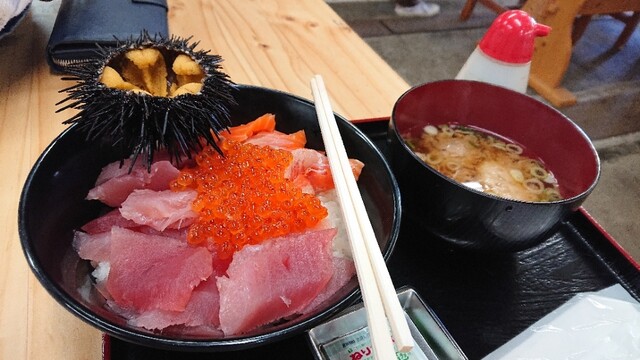 塩釜仲卸市場 マイ海鮮丼コーナー 東塩釜 魚介料理 海鮮料理 食べログ 塩釜仲卸市場 マイ海鮮丼コーナー 東塩釜 魚介料理 海鮮料理 食べログ