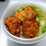 上海湯包小館 - 上段は唐揚げ