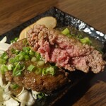 十勝暖欒酒場 かっさい - ハンバーグ断面