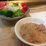 喜寿司 - 烏賊の塩辛、生野菜