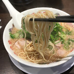 来来亭 - 固めの細麺