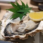 鮨みやもと - 岩牡蠣　五島列島産